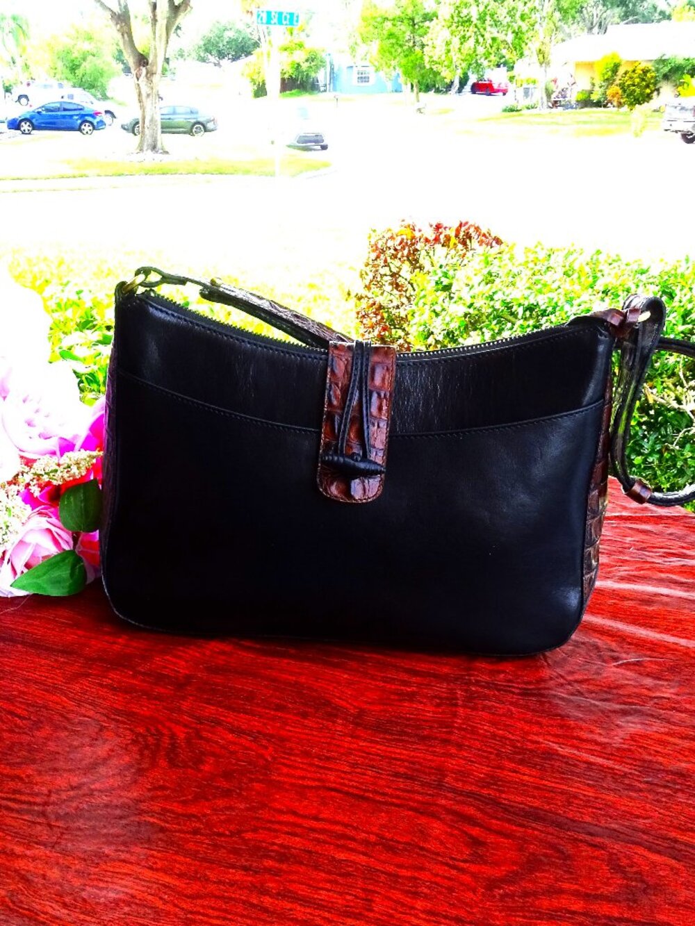 Vintage Brahmin Black Leather and Brown Croc Embossed Trim Shoulder bag